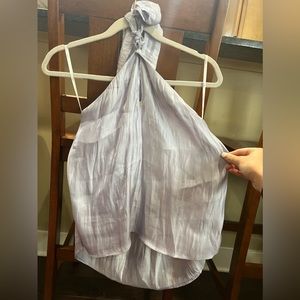 Lulu’s lilac silk high next top